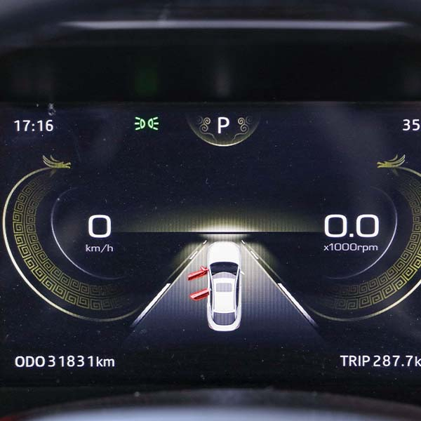 خودرو کارکرده کی ام سی مدل J7 دنده اتوماتیک سال 1401