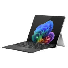 تبلت 13 اینچی مایکروسافت مدل Surface Pro 10-Core Ultra 7 165U ظرفیت 256 گیگابایت و رم 16 گیگابایت به همراه کیبورد Surface Pro Copilot