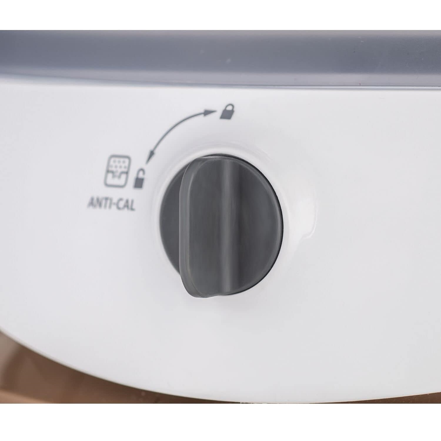 بخارگر بلک اند دکر مدل GST2400