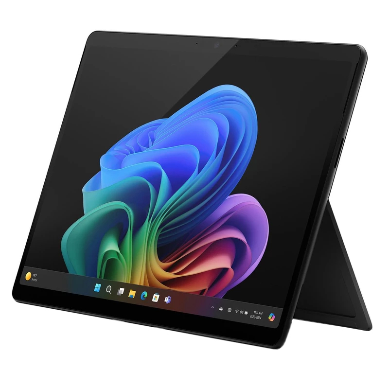 تبلت 13 اینچی مایکروسافت مدل Surface Pro 11-Snapdragon X Plus LCD ظرفیت 256 گیگابایت و رم 16 گیگابایت به همراه کیبورد Surface Pro Copilot