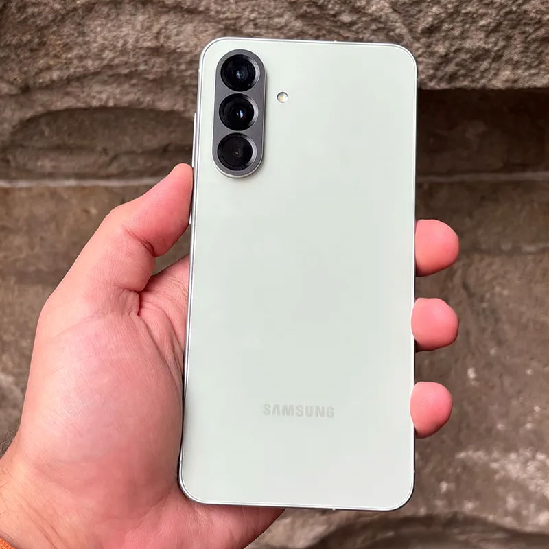 گوشی موبایل سامسونگ مدل Galaxy A56 دو سیم کارت ظرفیت 256 گیگابایت و رم 12 گیگابایت