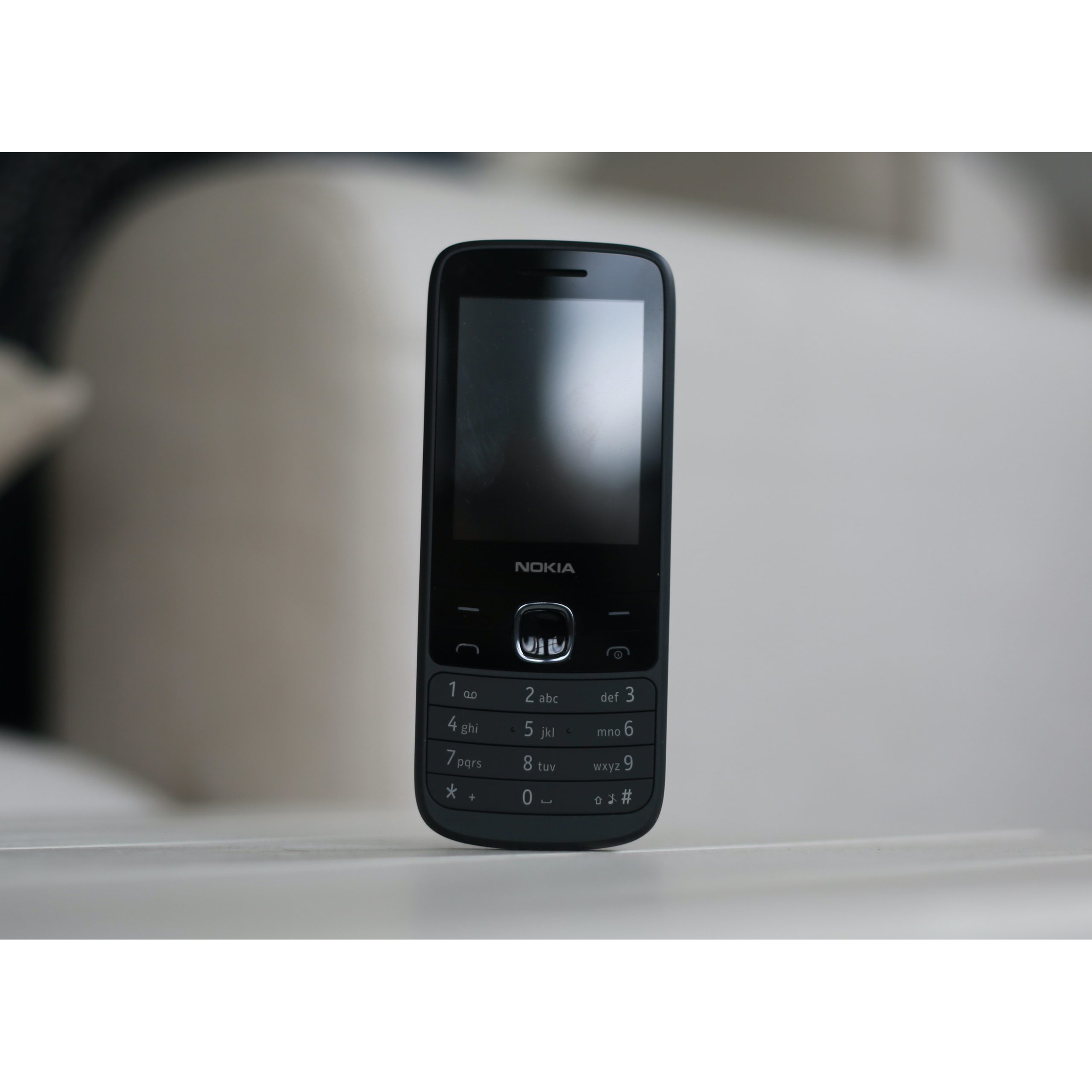 گوشی موبایل نوکیا مدل 225 4G دو سیم کارت ظرفیت 128 مگابایت و رم 64 مگابایت