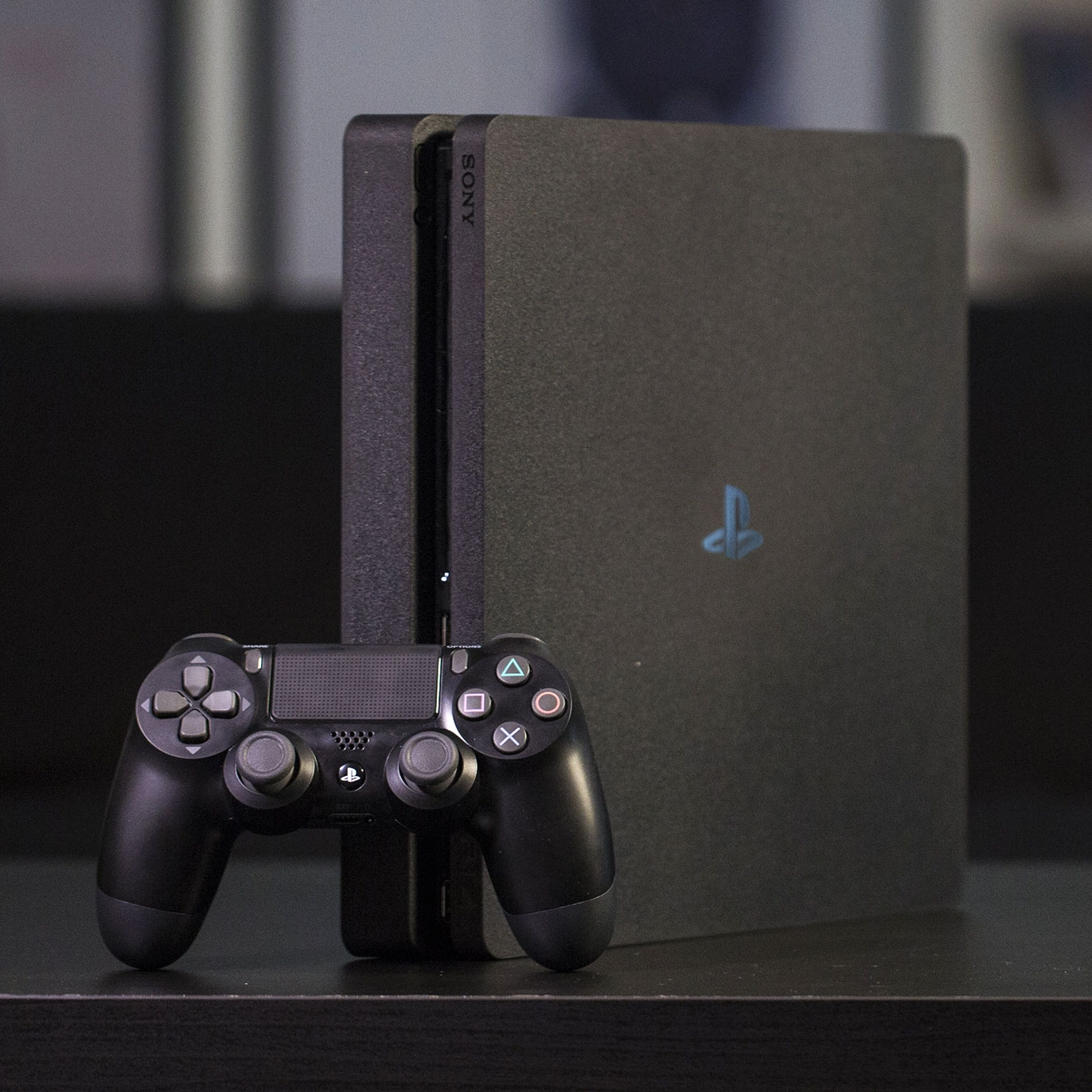 کنسول بازی سونی مدل Playstation 4 Slim ریجن 1 سری CUH-2215B ظرفیت 1 ترابایت