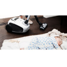 جاروبرقی آ ا گ مدل VX8-2-IW-A