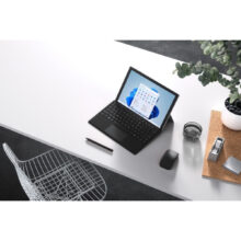 تبلت مایکروسافت مدل Surface Pro 8-i7 ظرفیت 256 گیگابایت و رم 16 گیگابایت به همراه کیبورد Signature Black و قلم Slim Pen 2