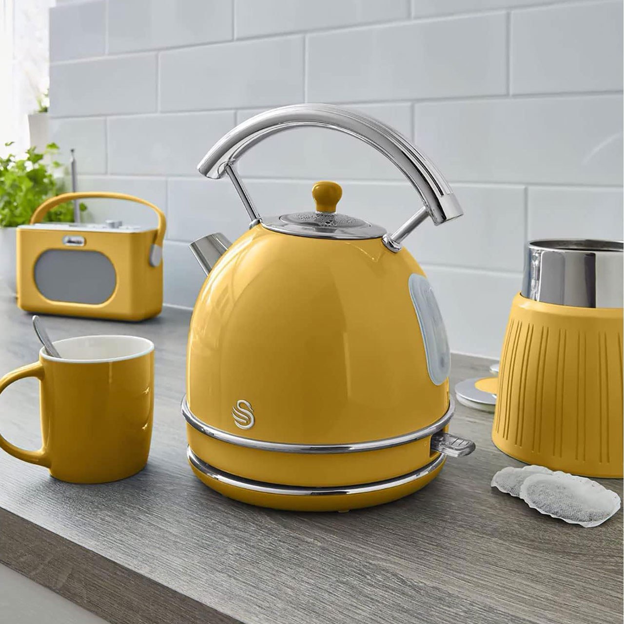 کتری برقی سوان مدل SK14630YELNEU گنجایش 1.8 لیتر