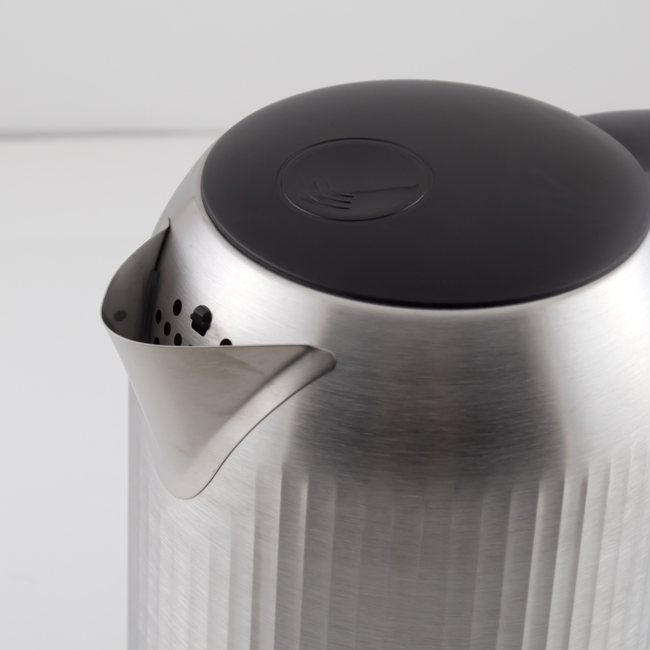 کتری برقی نیکای مدل NK 692 SS