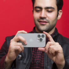 گوشی موبایل اپل مدل iPhone 16 Pro ZAA دو سیم کارت ظرفیت 512 گیگابایت و رم 8 گیگابایت