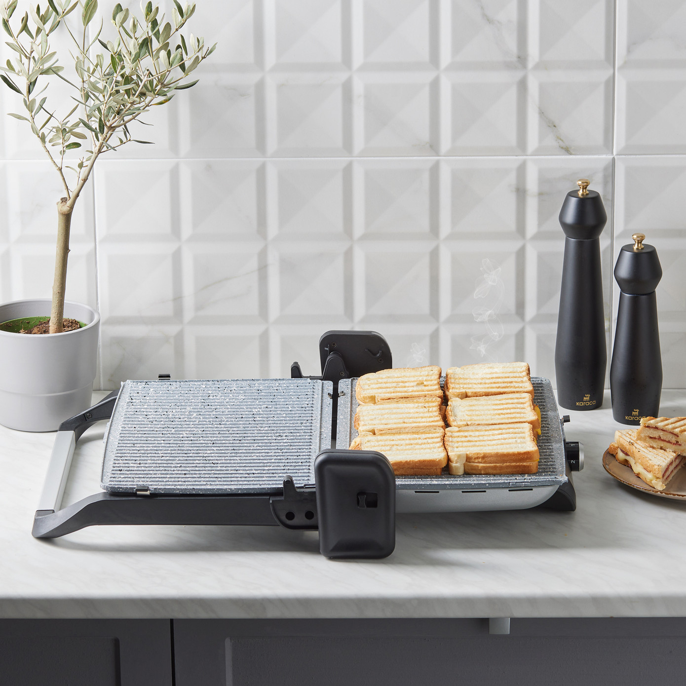 ساندویچ ساز کاراجا مدل Gastro