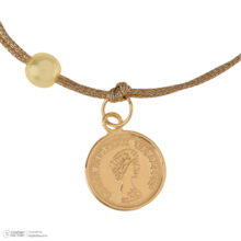 دستبند طلا 18 عیار زنانه گالری شیدا مجد مدل سکه ملکه نخی لمه بژ