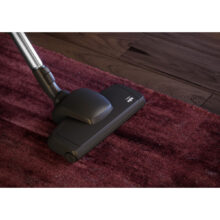 جاروبرقی 650 وات آ ا گ مدل AB81A2DG