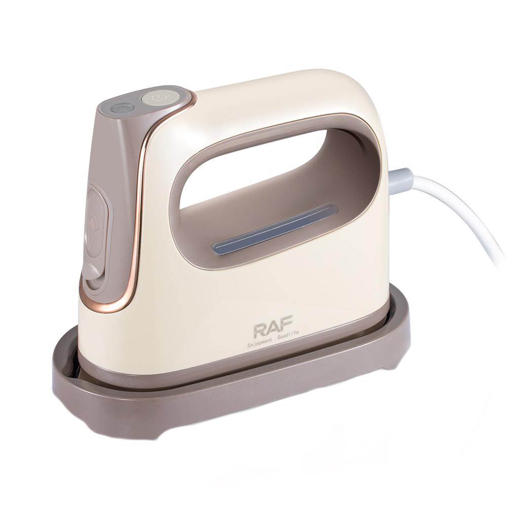 اتو مسافرتی 1800 وات راف مدل R.1012 اتو مسافرتی 1800 وات راف مدل R.1012