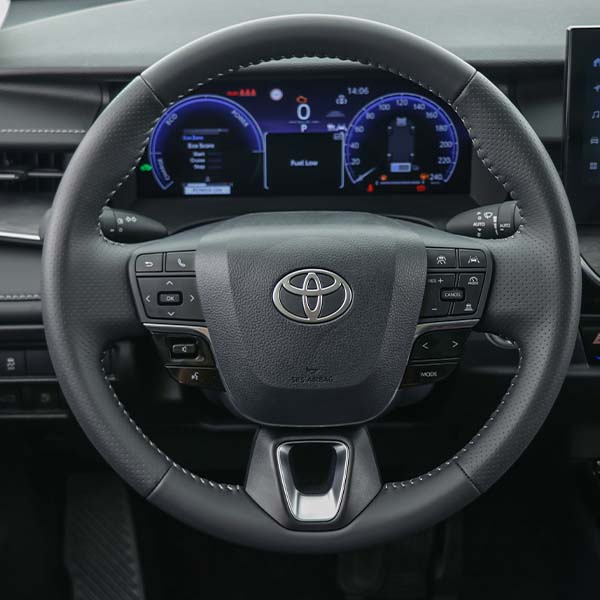 خودرو تویوتا مدل کمری هیبرید چین دنده اتوماتیک سال 2025