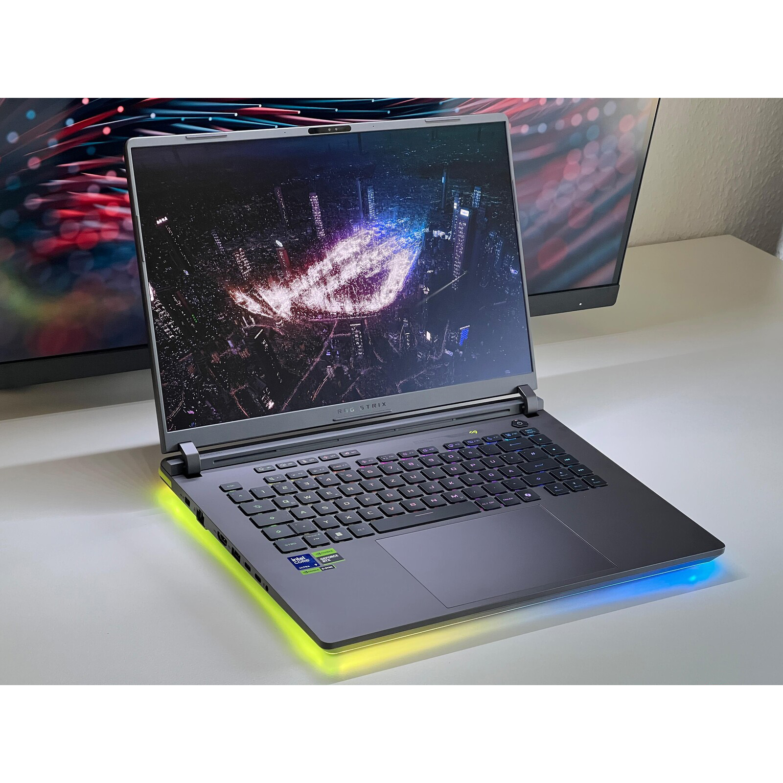 لپ تاپ 16 اینچی ایسوس مدل ROG Strix G16 G615LW-S5158-Core Ultra 9 275HX-16GB DDR5 5600MHz-1TB SSD-RTX5080 16GB-QHD 240Hz