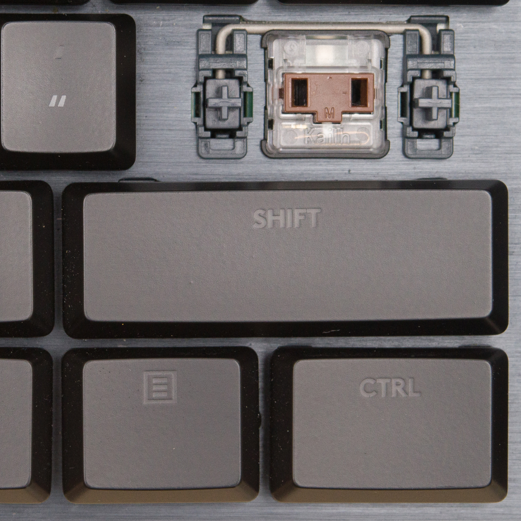 کیبورد مخصوص بازی لاجیتک مدل G915 LIGHTSPEED