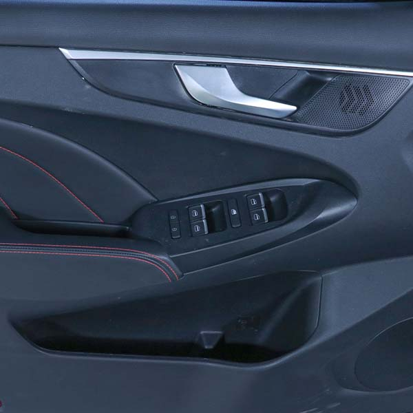 خودرو کارکرده بهمن موتور مدل ریسپکت پرایم تیپ 2 دنده اتوماتیک سال 1403