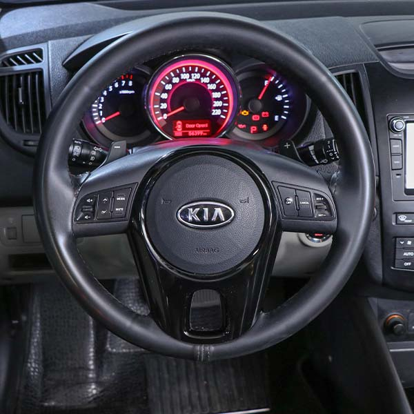 خودرو کارکرده کیا مدل سراتو مونتاژ آپشنال دنده اتوماتیک سال 1396