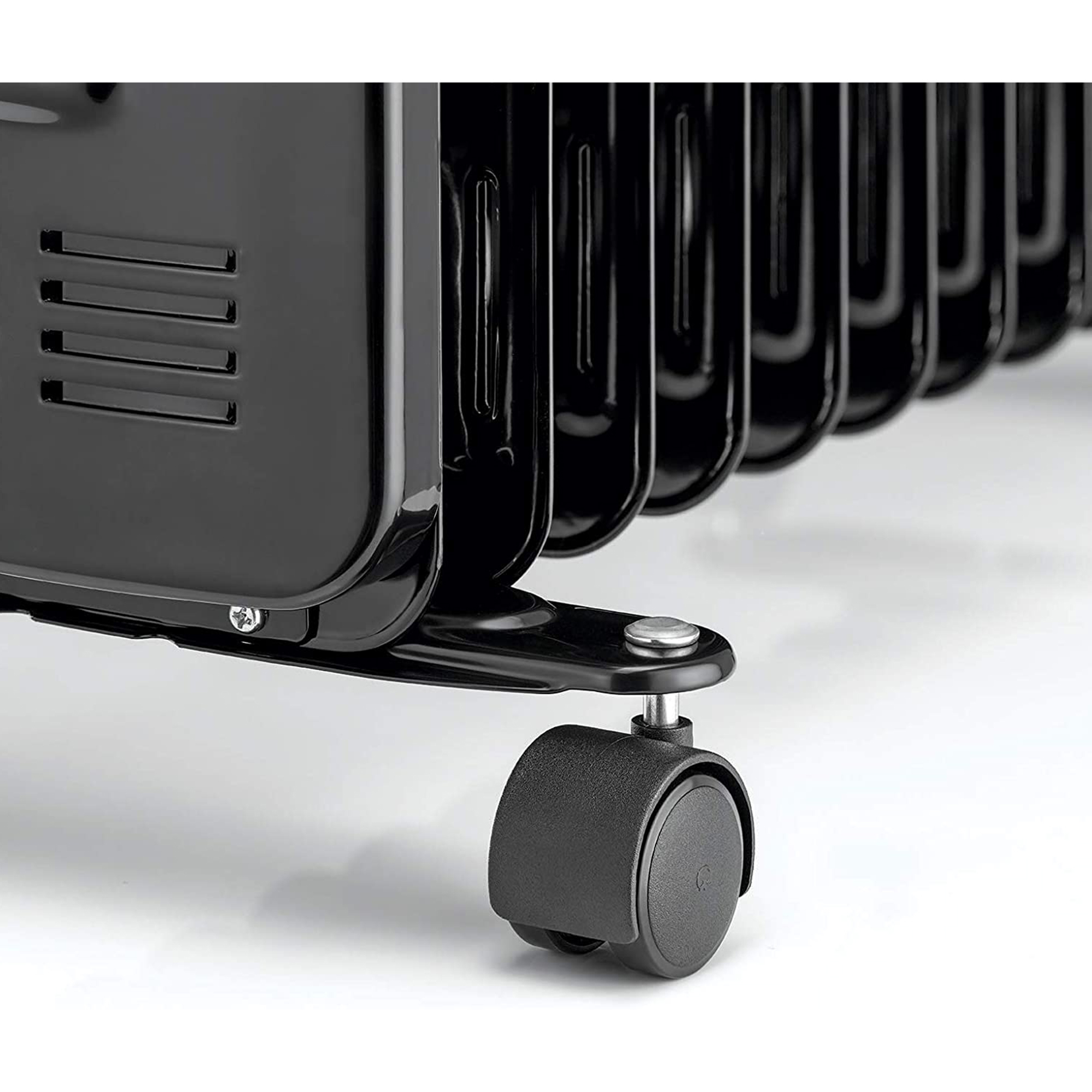 شوفاژ برقی بلک اند دکر مدل OR070D-B5