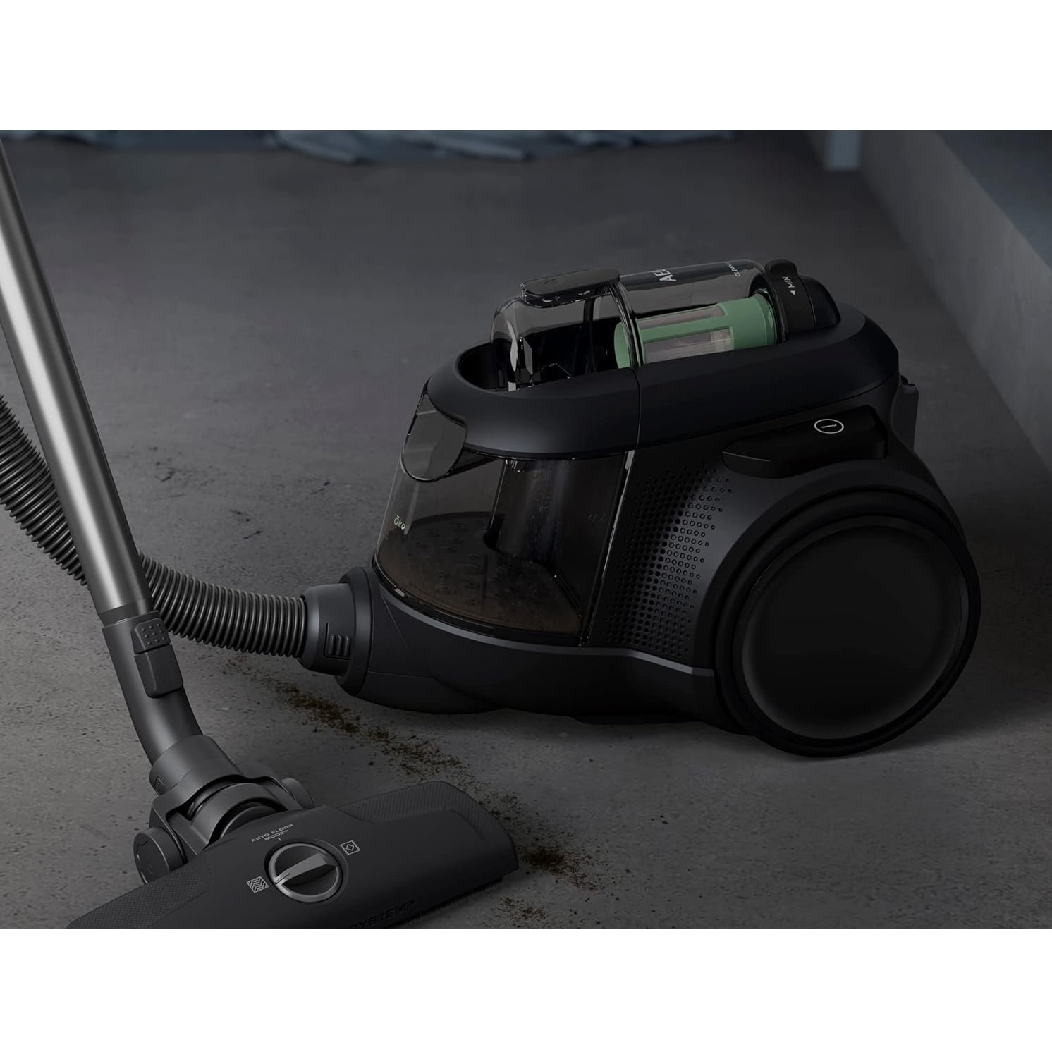 جاروبرقی آ ا گ مدل AL61C2OKO