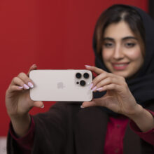 گوشی موبایل اپل مدل iPhone 16 Pro Max ZAA دو سیم کارت ظرفیت 256 گیگابایت و رم 8 گیگابایت - اکتیو